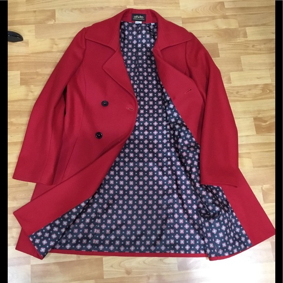 Women Coat - Picture 6 of 6